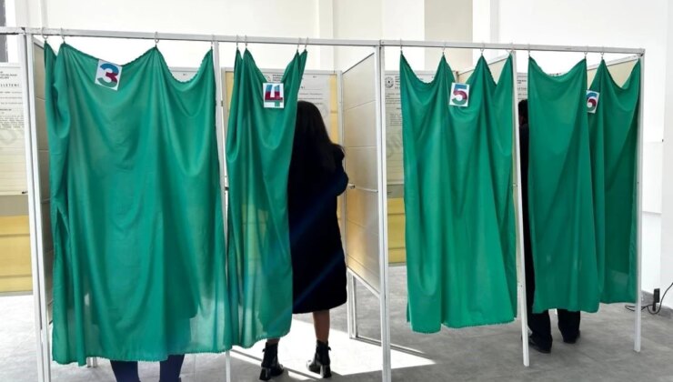 Azerbaycan’da Fuzuli’de erken cumhurbaşkanlığı seçimi için sandık başına gidildi